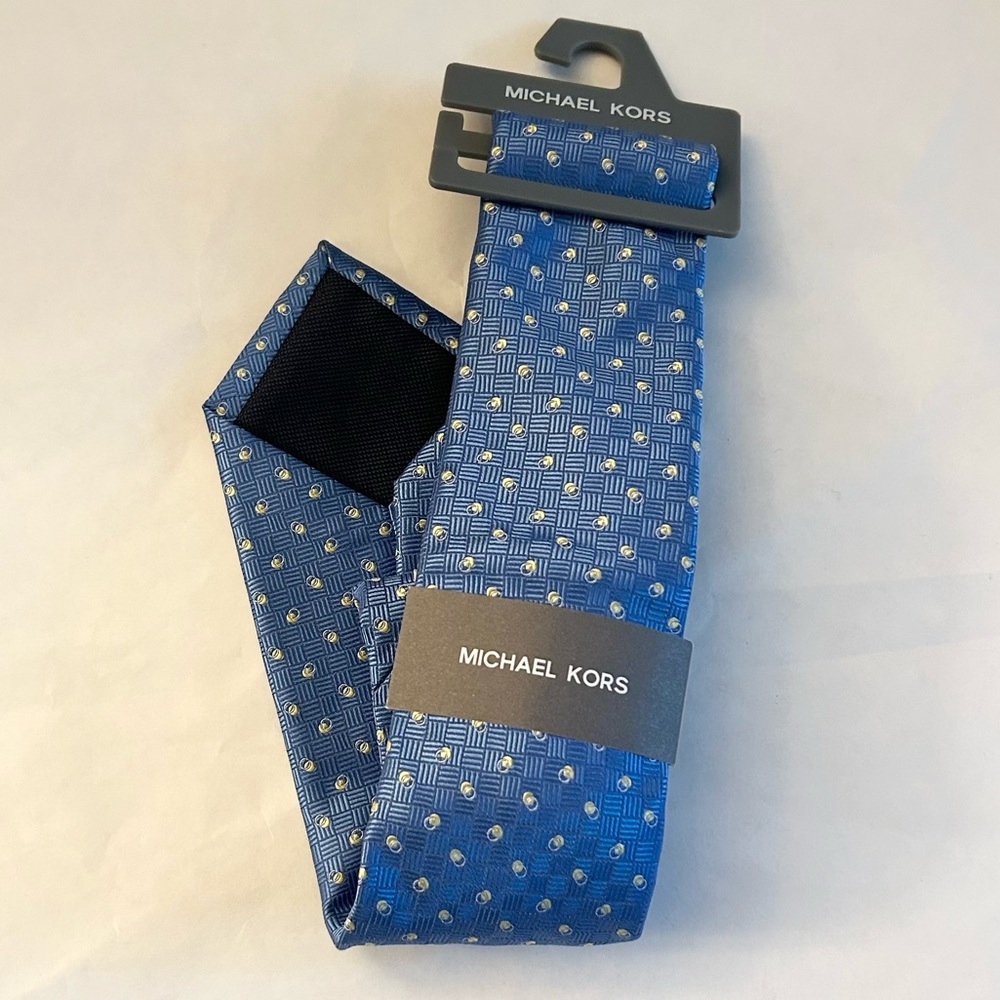 Authentic Michael Kors Men’s Blue Tie NWT